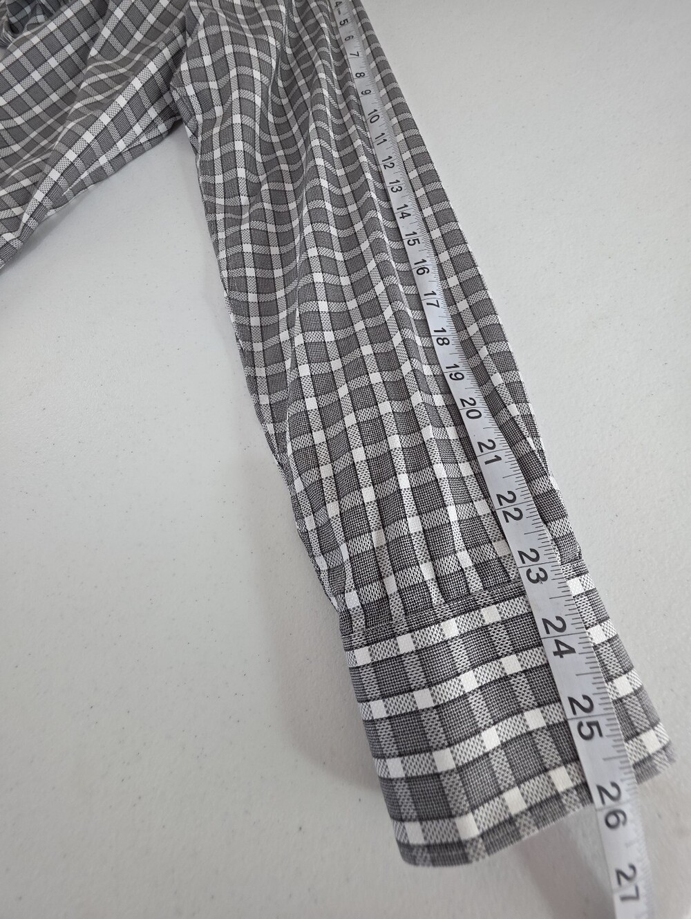 Bugatchi Uomo Shaped Fit Gray Plaid Button Down Shirt Men's Medium Cotton - Picture 7 of 11